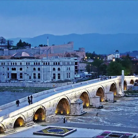 In Guest - Square Macedonia * Skopje
